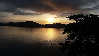 The Place Beach Bungalows