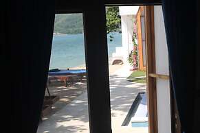 The Place Beach Bungalows