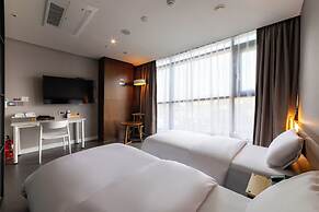Hotel the Designers Seoul Station