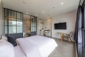 Hotel the Designers Seoul Station