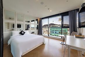 Hotel the Designers Seoul Station