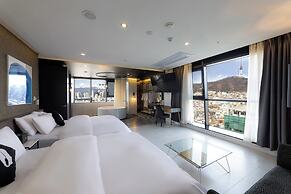 Hotel the Designers Seoul Station