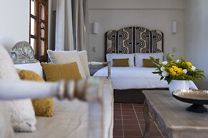 Maris Lindos, Suites and Apartments