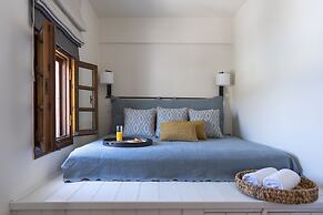 Maris Lindos, Suites and Apartments