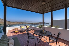 Maris Lindos, Suites and Apartments