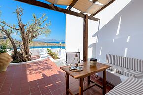 Maris Lindos, Suites and Apartments