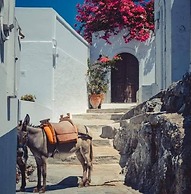 Maris Lindos, Suites and Apartments