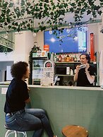 WOT Lisbon Patio - Hostel