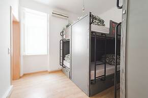 WOT Lisbon Patio - Hostel