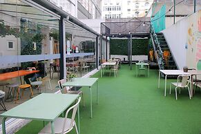 WOT Lisbon Patio - Hostel