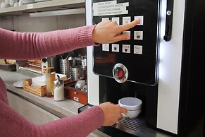 WOT Lisbon Patio - Hostel