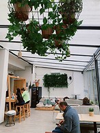 WOT Lisbon Patio - Hostel