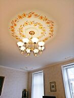 Sunny Grand Apartment By Old Town