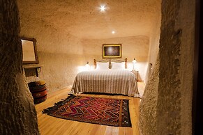 Sultan Cave Suites
