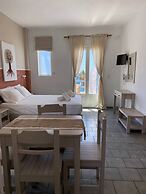 Agnadi Syros Beachfront Studios & Rooms