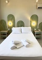 Agnadi Syros Beachfront Studios & Rooms