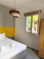 Agnadi Syros Beachfront Studios & Rooms