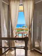Agnadi Syros Beachfront Studios & Rooms
