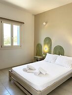 Agnadi Syros Beachfront Studios & Rooms