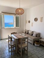 Agnadi Syros Beachfront Studios & Rooms