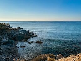 Agnadi Syros Beachfront Studios & Rooms