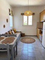 Agnadi Syros Beachfront Studios & Rooms