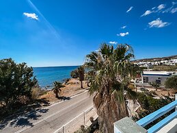 Agnadi Syros Beachfront Studios & Rooms