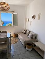 Agnadi Syros Beachfront Studios & Rooms