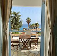 Agnadi Syros Beachfront Studios & Rooms