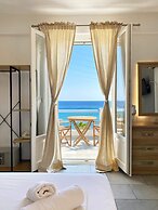 Agnadi Syros Beachfront Studios & Rooms
