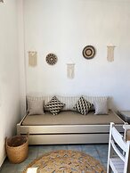Agnadi Syros Beachfront Studios & Rooms