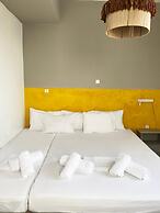 Agnadi Syros Beachfront Studios & Rooms