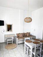 Agnadi Syros Beachfront Studios & Rooms