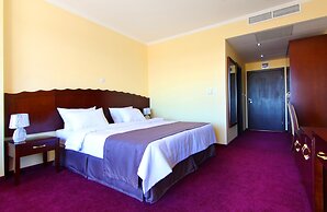 The Vineyards Spa & Resort