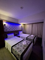 Dolphin Apart & Hotel