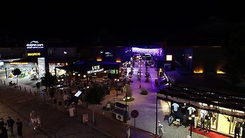 Dolphin Apart & Hotel