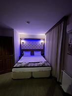 Dolphin Apart & Hotel