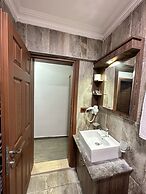 Dolphin Apart & Hotel