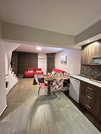 Dolphin Apart & Hotel