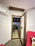 Dolphin Apart & Hotel