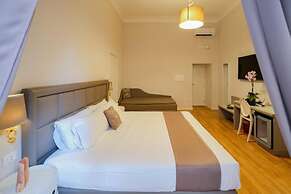 Napoli Class Luxury Rooms & Suites