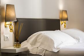 Napoli Class Luxury Rooms & Suites