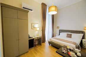 Napoli Class Luxury Rooms & Suites