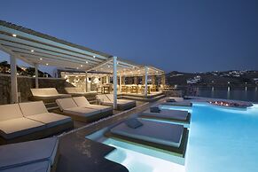 Dreambox Mykonos Suites