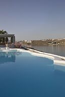 Dreambox Mykonos Suites