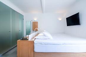 Dreambox Mykonos Suites