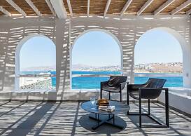 Dreambox Mykonos Suites and Mini Villas