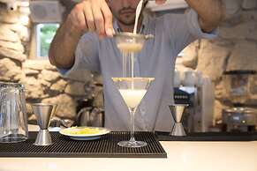 Dreambox Mykonos Suites