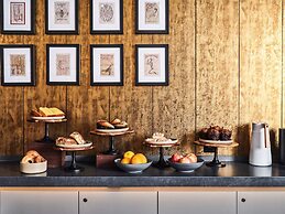 Joinery Hotel Pittsburgh, Curio Collection by Hilton