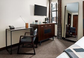 Joinery Hotel Pittsburgh, Curio Collection by Hilton